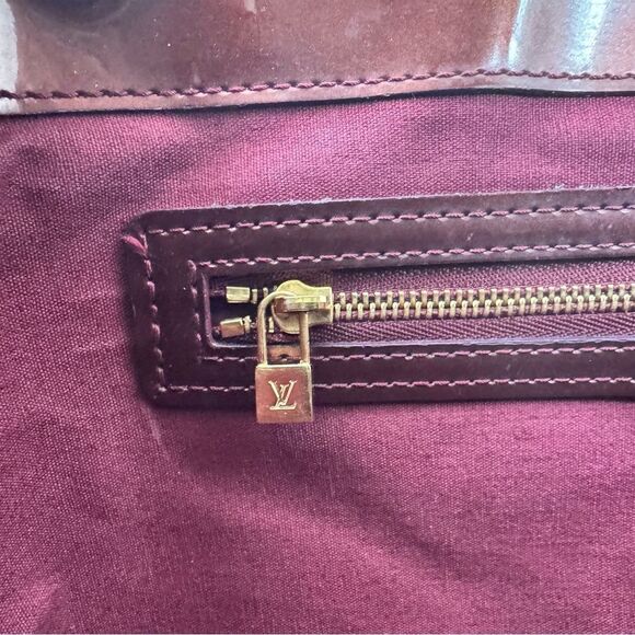 ✅AUTHENTIC✅ LOUIS VUITTON WILSHIRE PM BORDEAUX VERNIS - Picture 12 of 15